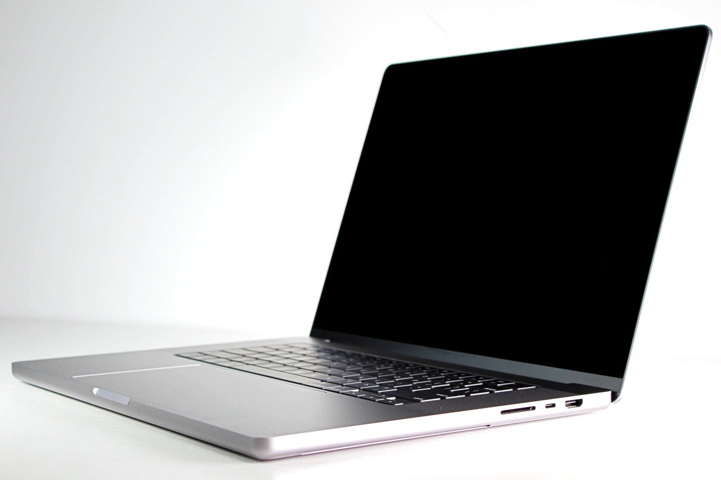 2021 Apple MacBook Pro 16-inch – M1 Max 10-Core CPU 32-Core GPU 64GB RAM 4TB SSD