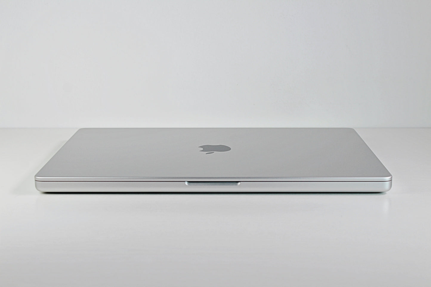2023 Apple MacBook Pro 14-inch M2 Max – 38-Core GPU 96GB RAM 1TB SSD Silver | Excellent