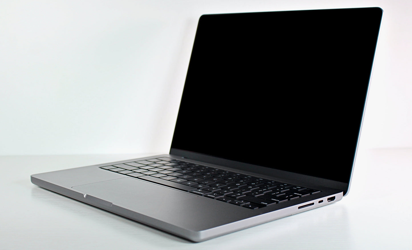 2023 Apple MacBook Pro 14-inch M2 Max – 38-Core GPU 96GB RAM 1TB SSD Gray | Excellent