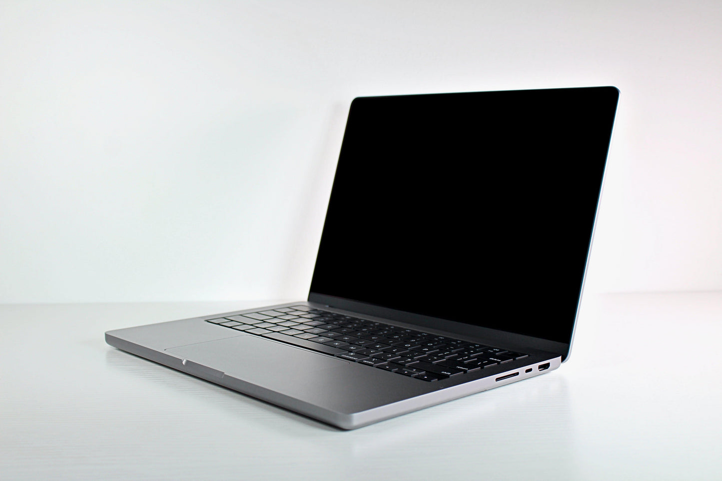 Apple MacBook Pro (2021) 14-inch M1 Max 32-Core GPU 64GB RAM 4TB SSD