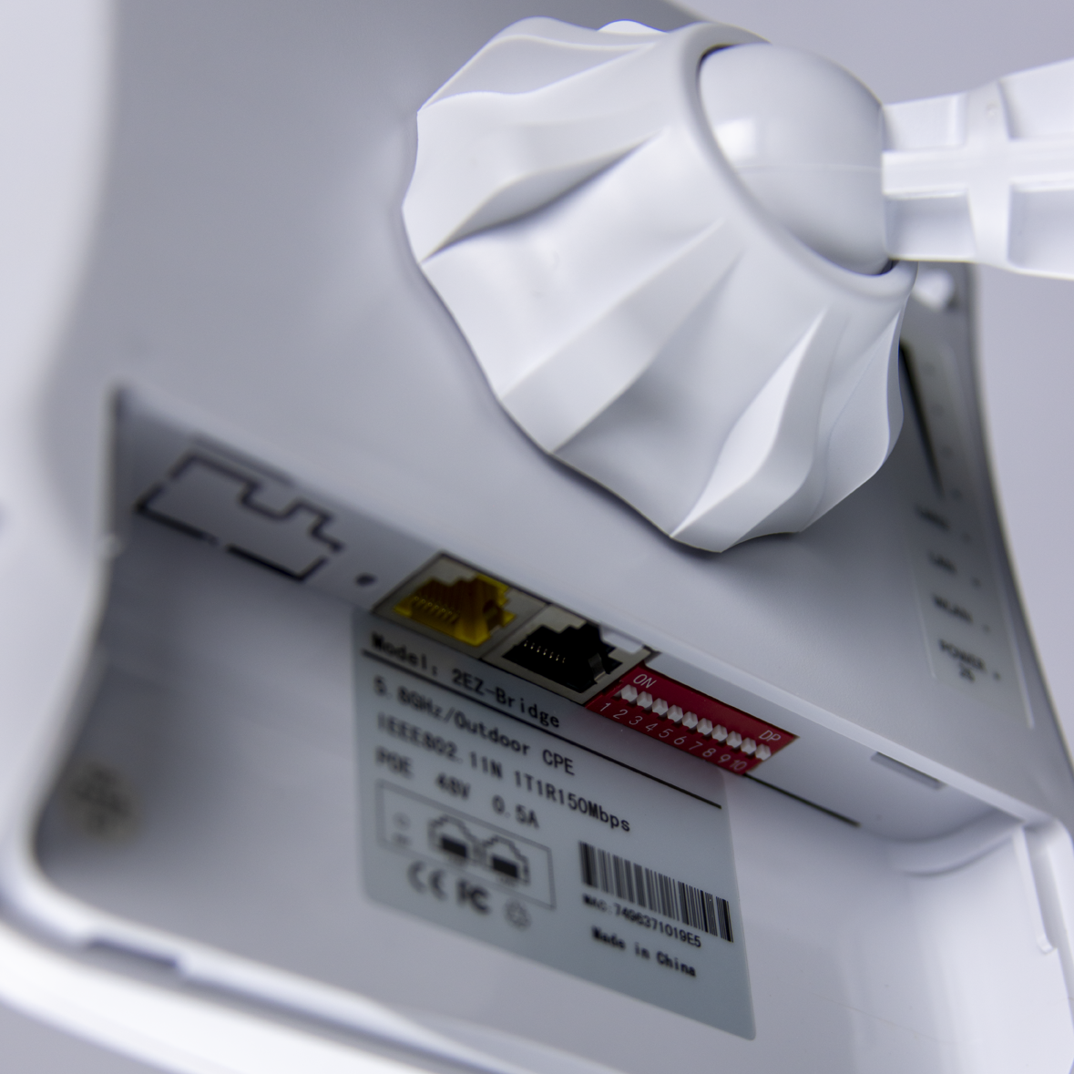 2EZ-Bridge - 5Ghz Long Range 3KM Wireless Bridge w/Dip Switches