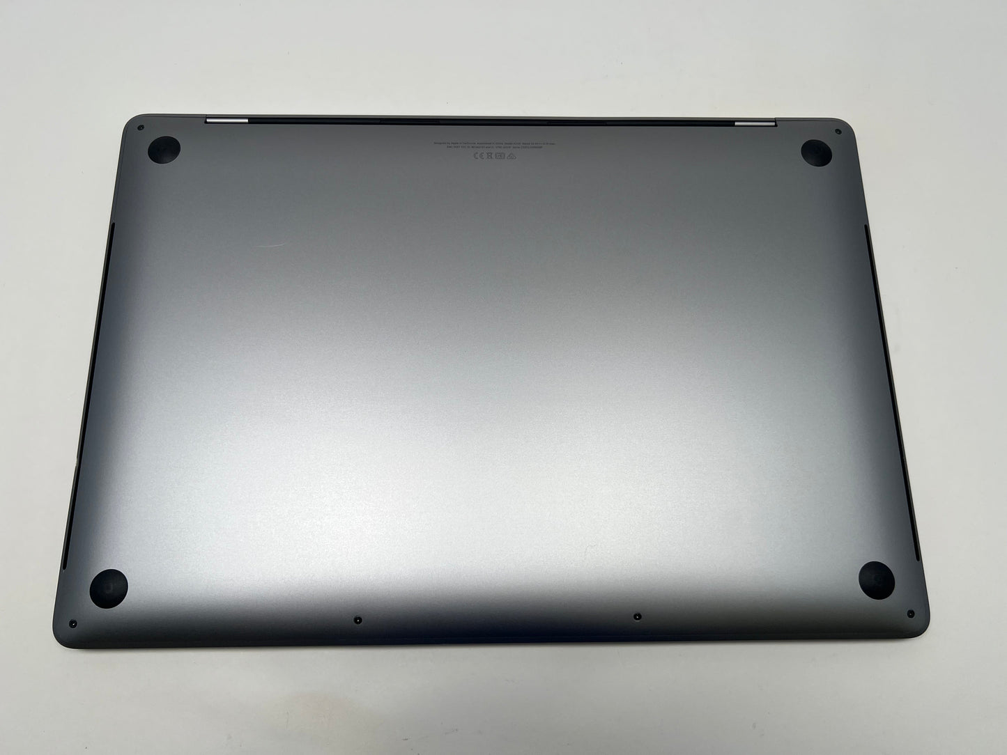 MacBook Pro (2019) 16-inch – Intel Core i9 2.4GHz • 5500M 8GB – 32GB RAM 1TB SSD – For Parts & Repair