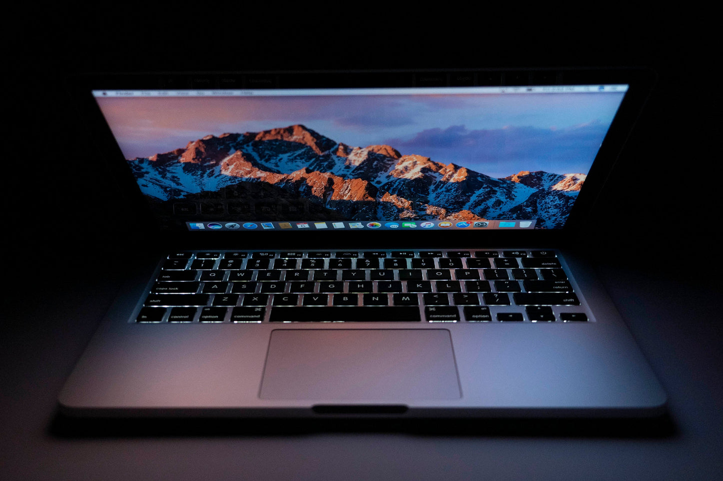 MacBook Pro (2015) 13-inch – Intel Core i5 2.9GHz – Iris Graphics 6100