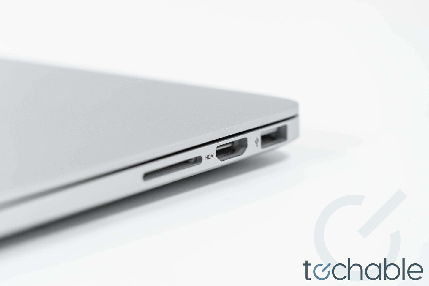MacBook Pro (Early 2015) 13-Inch - 2.9GHz Core i5 - 16GB RAM - 256GB SSD